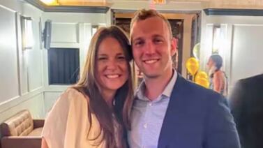 Su novio murió el día de su boda y tres años después descubrió su terrible secreto