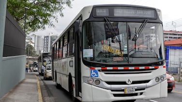 Buscan cambiar la forma de pago del pasaje de bus para siempre
