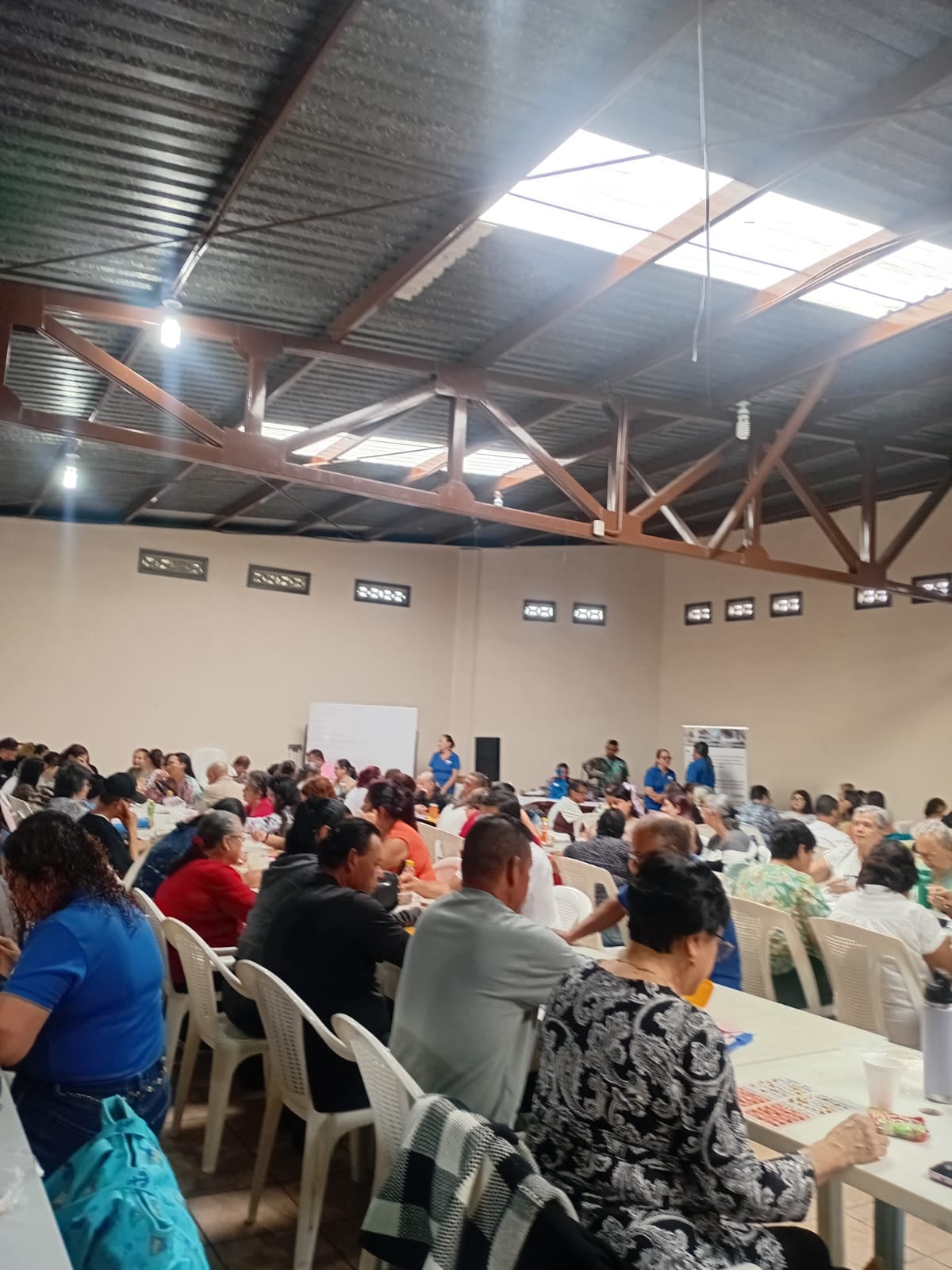 ASOCAPA brinda apoyo social y equipo médico esencial a pacientes paliativos del Max Peralta.