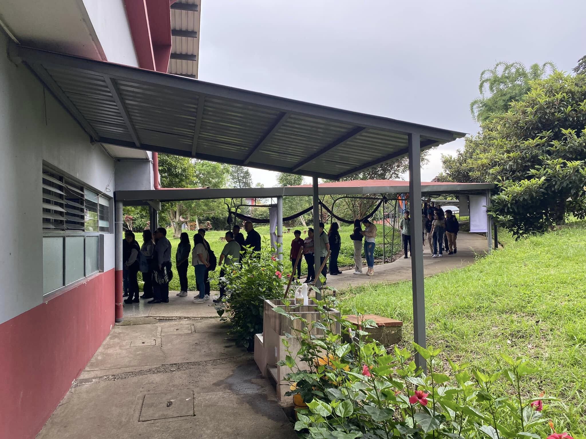 Feria de emprendedores en el CTP de Calle Blancos