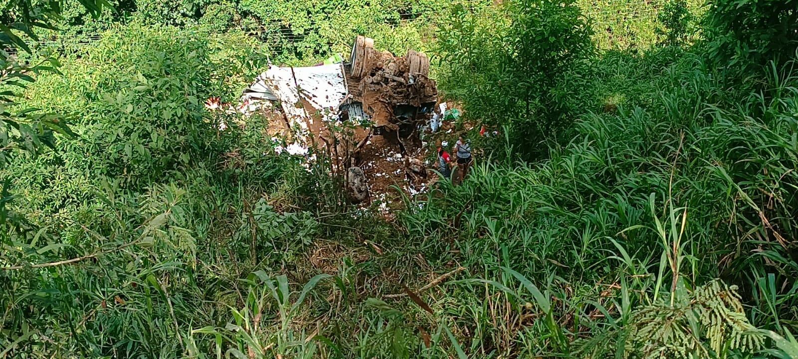 Accidente de camión en Cariblanco de Sarapiquí. Foto tomada de redes.