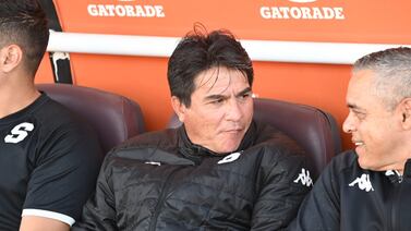 Vladimir Quesada lanzó un reto para los que critican titularidad de Kevin Chamorro en Saprissa