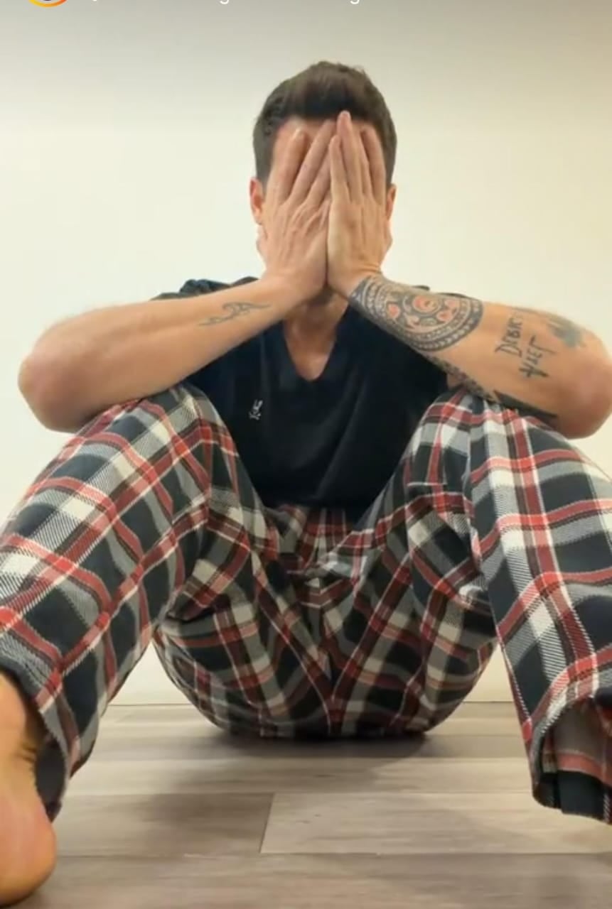 Hendrick Bages compartió un video llorando de felicidad tras conocerse la captura de Nicolás Maduro.