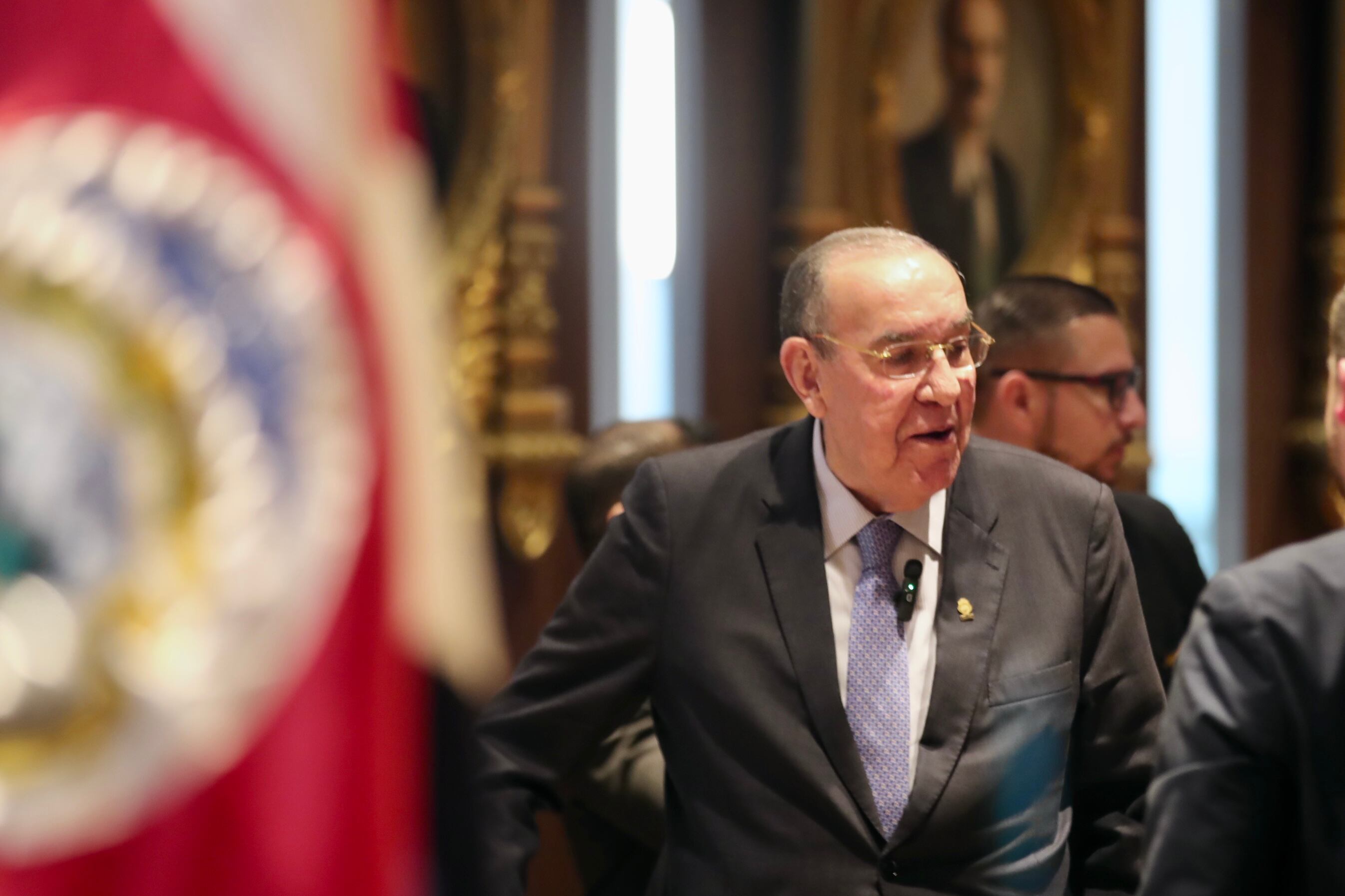 Reunión de supremos poderes para seguridad