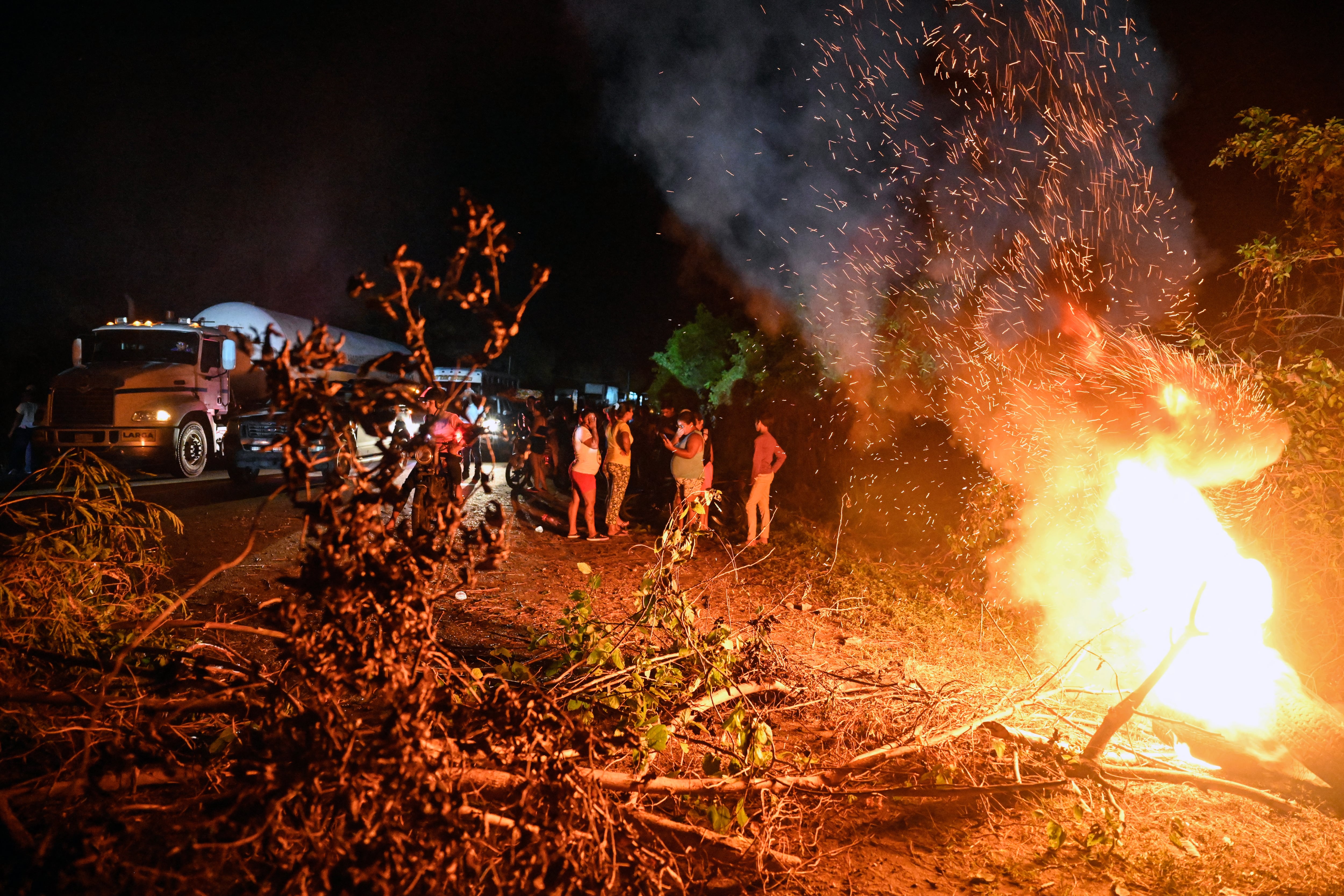 Los cortes de luz provocan protestas en Venezuela. AFP