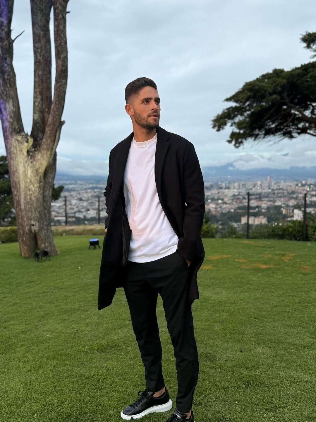 Jonathan Moya, futbolista y jugador actual del equipo Al Bukiryah de Arabia Saudita.