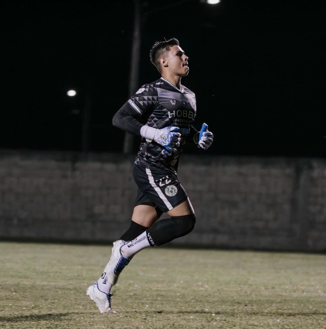 Dylan Carvajal afirma que los partidos en el fútbol de Belice son más intensos de lo que cualquiera pensaría.