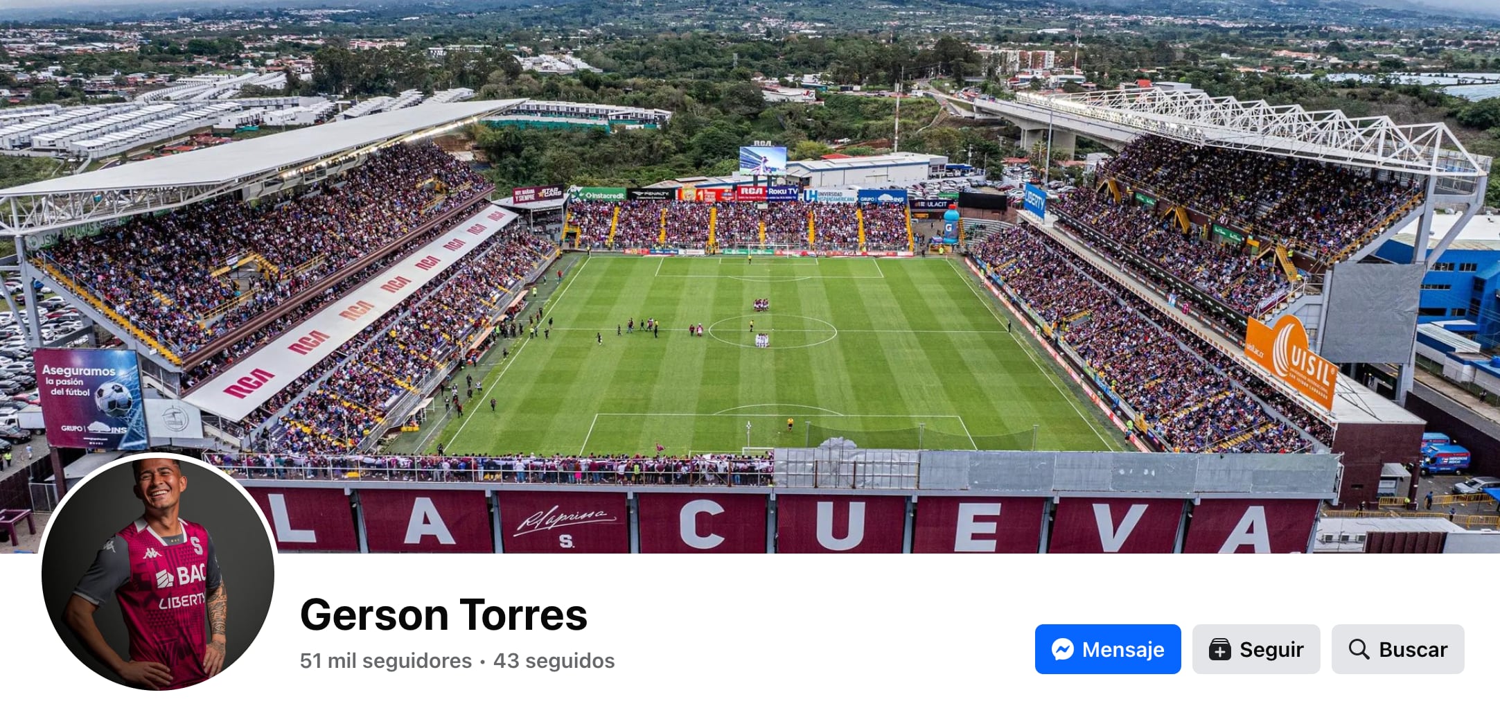 Gerson Torres arrancó rapidito la curita y mostró su nuevo look morado. Foto: Captura de pantalla.