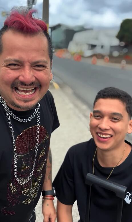 Los Ajenos y Zau grabaron juntos el tema "Tamarindo".