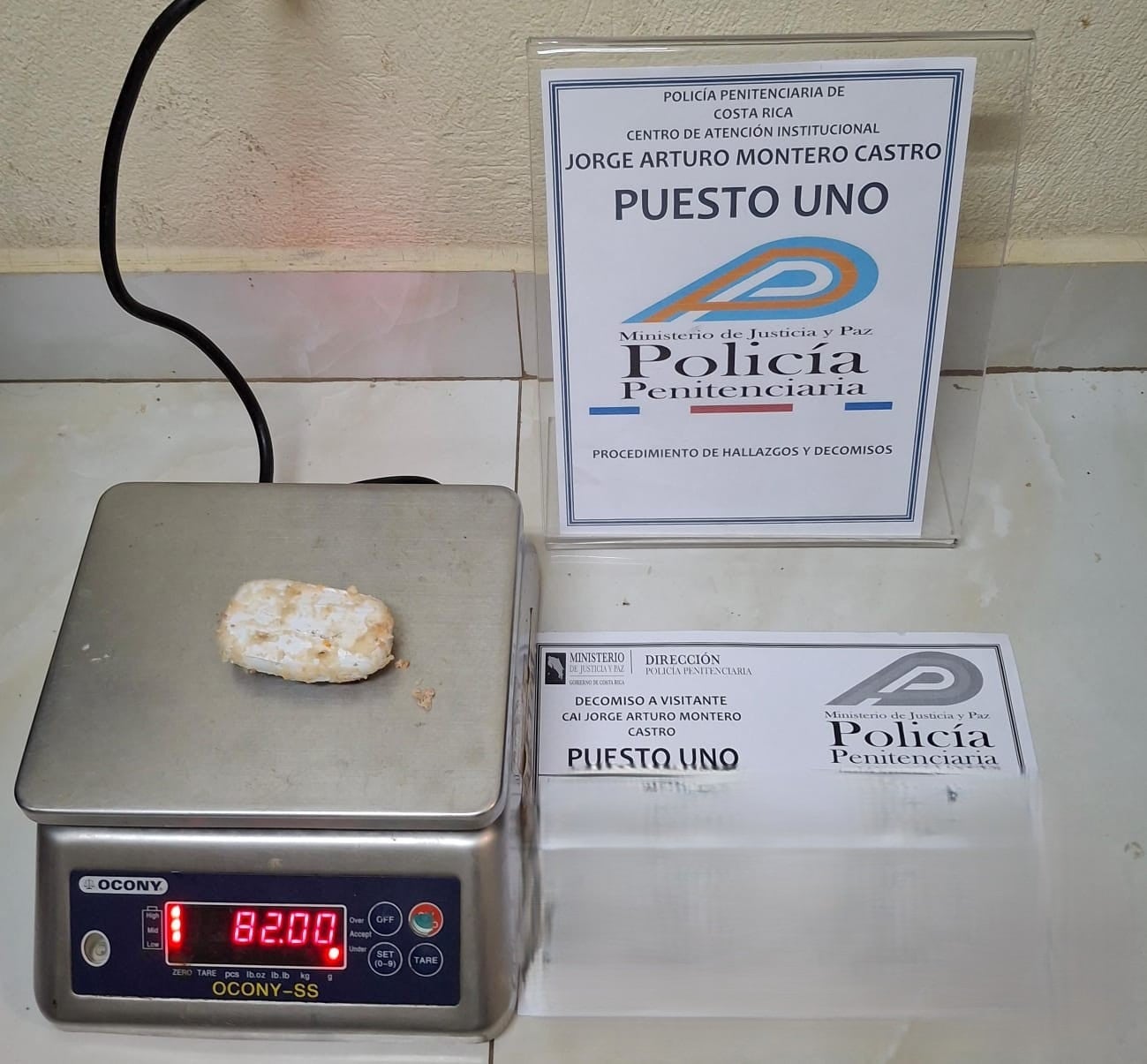La Policía encontró droga en una taza con pezuña de cerdo