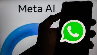 ¿Qué documentos no se deben escanear en WhatsApp y por qué?