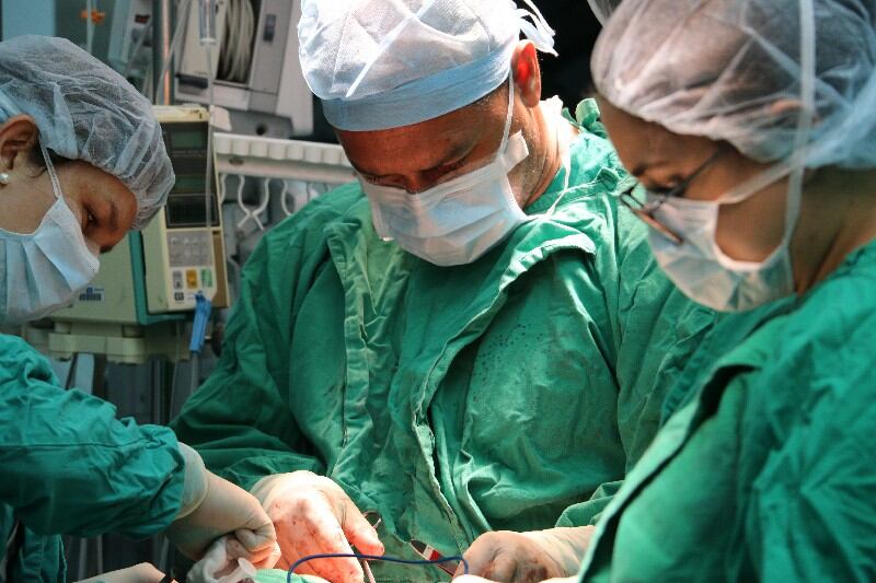 El Hospital San Juan de Dios reactivó las cirugías a partir de este lunes 1 de marzo con la meta de realizar 800 cirugías mensuales, en promedio 40 diarias en jornada ordinaria