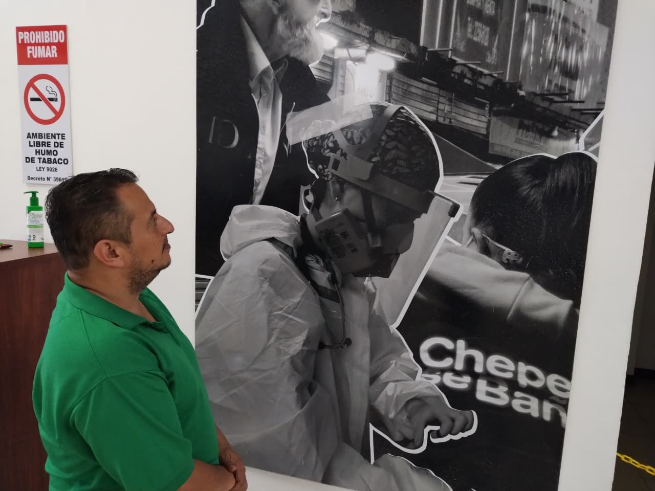 La Fundación ProMundo, organización no gubernamental sin fines de lucro con 20 años de labor humanitaria y reconocida en Costa Rica por el impacto de su proyecto "Chepe se Baña", inauguró +HUMANOS, un nuevo espacio de atención integral en salud diseñado para brindar servicios médicos a personas habitantes de calle, en condición de pobreza extrema y migrantes en tránsito. En la foto, Hazer González Montero.