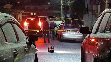Corredor de una vivienda terminó lleno de sangre y casquillos de bala en San Ramón