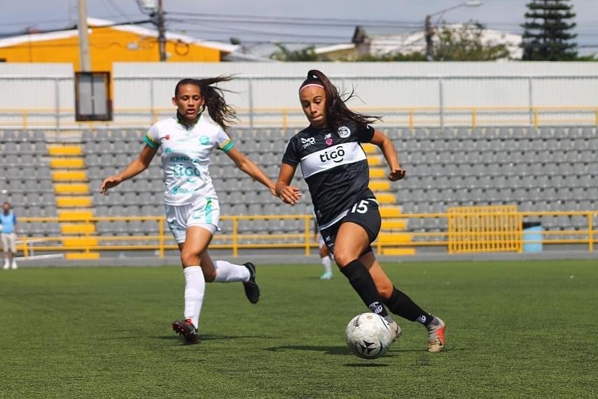 Betina Soriano, seleccionada argentina, jugadora de Sporting
