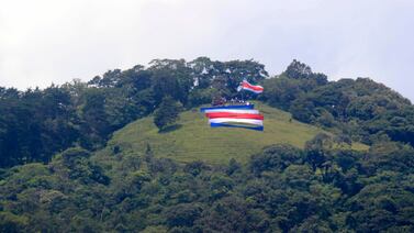 ¿La ha visto? Le contamos la linda historia detrás de la banderota en La Carpintera
