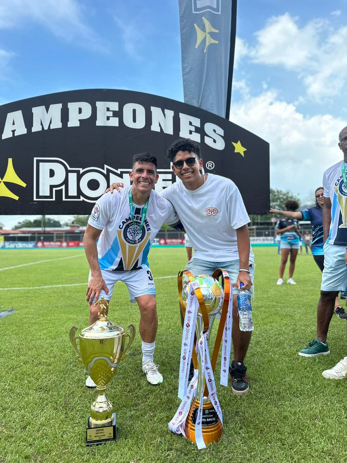Johnny Acosta, exjugador de la Selección Nacional habla de la Tricolor y de su presente. Cortesía.
