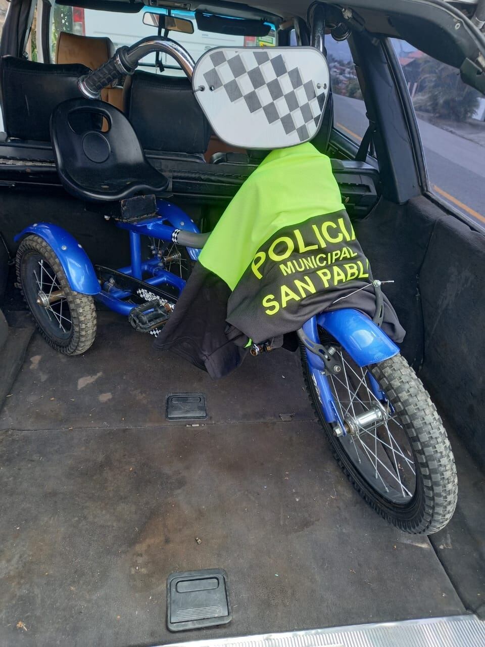 Recuperan Triciclo robado en Heredia. Foto Alejandra Vega.