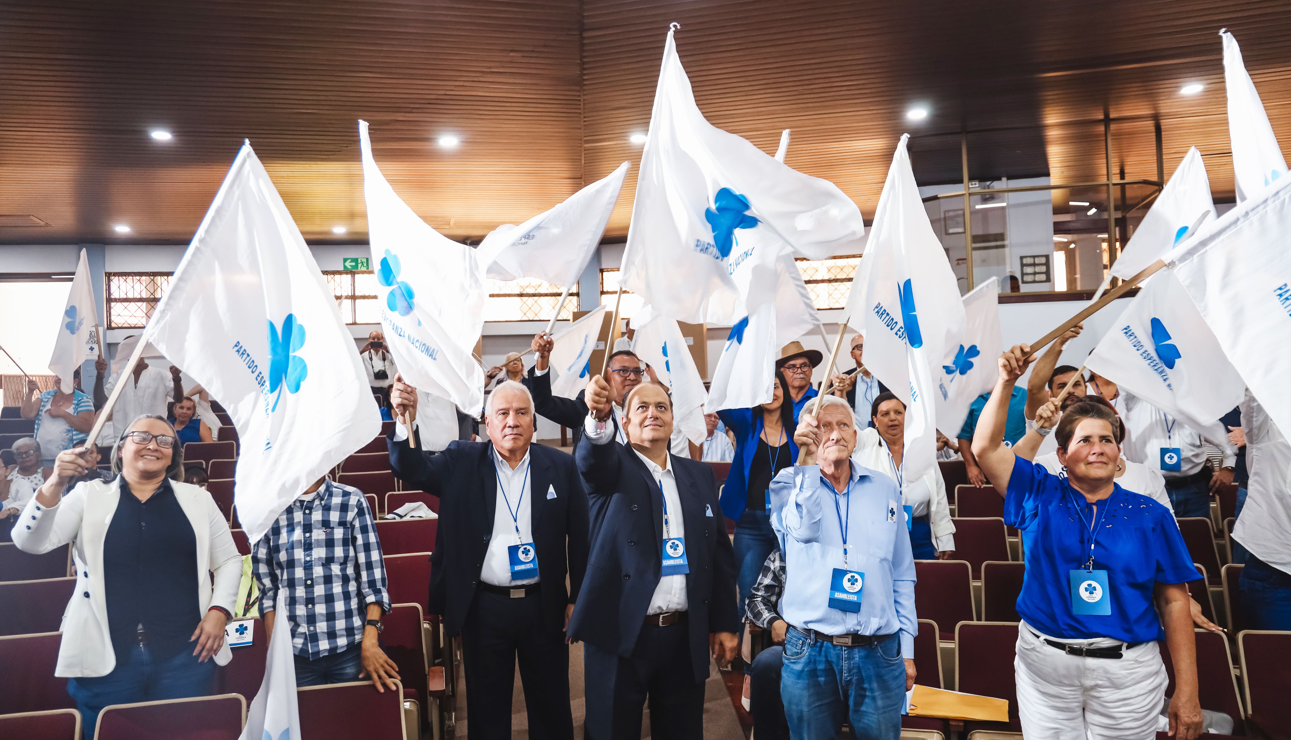 Claudio Alpízar, candidato presidencial del Partido Esperanza Nacional