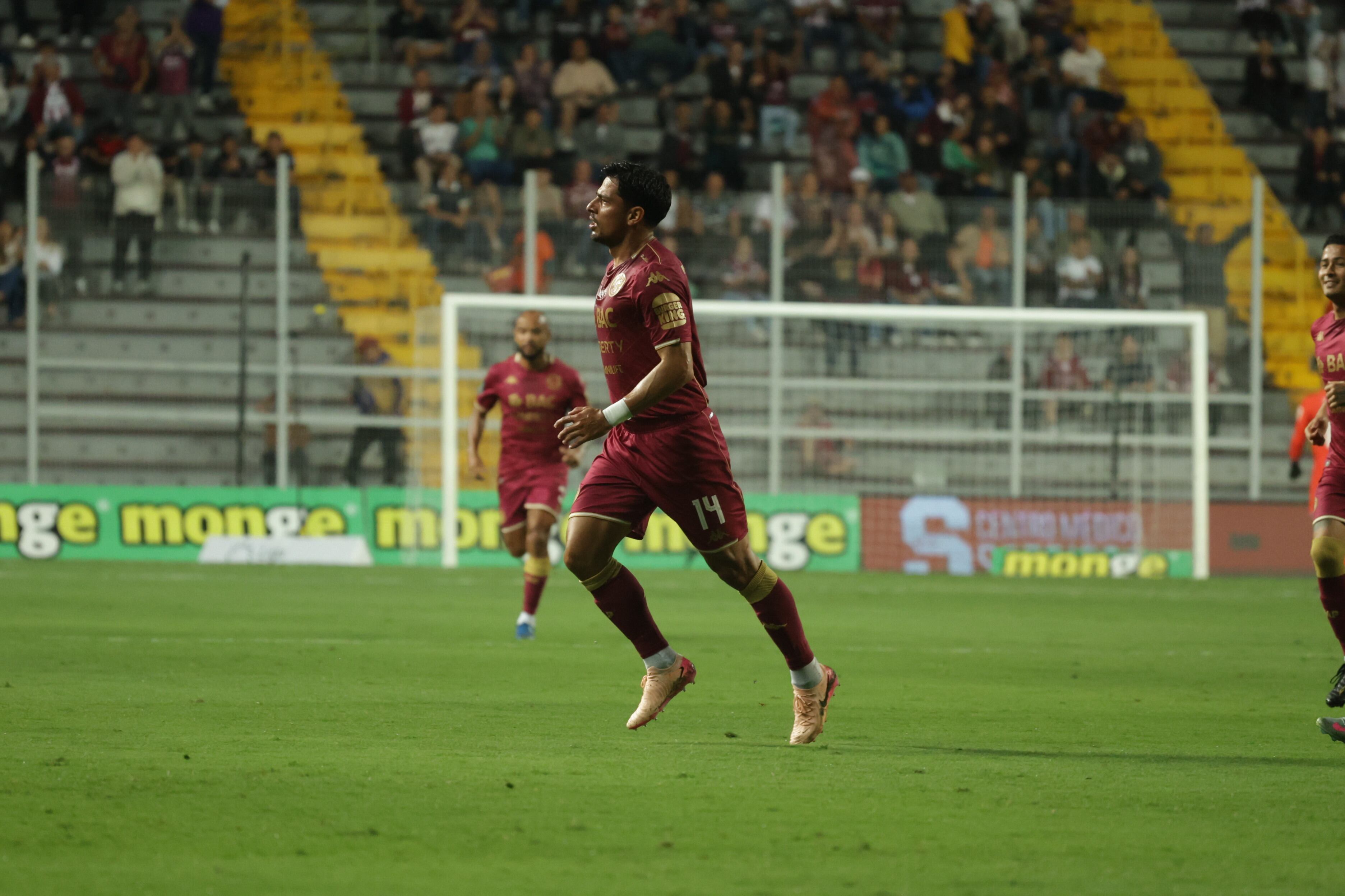 23/08/2025, San José, Estadio Ricardo Saprissa, partido de la jornada 5 del torneo de apertura 2025 entre el Deportivo Saprissa y Sporting FC.