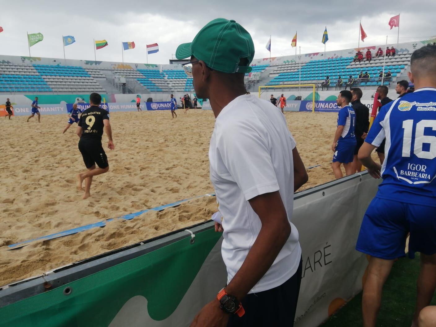 Entrenador costarricense logra remontada con Vila Flor en la Euro de futbolplaya, Dennis Montoya