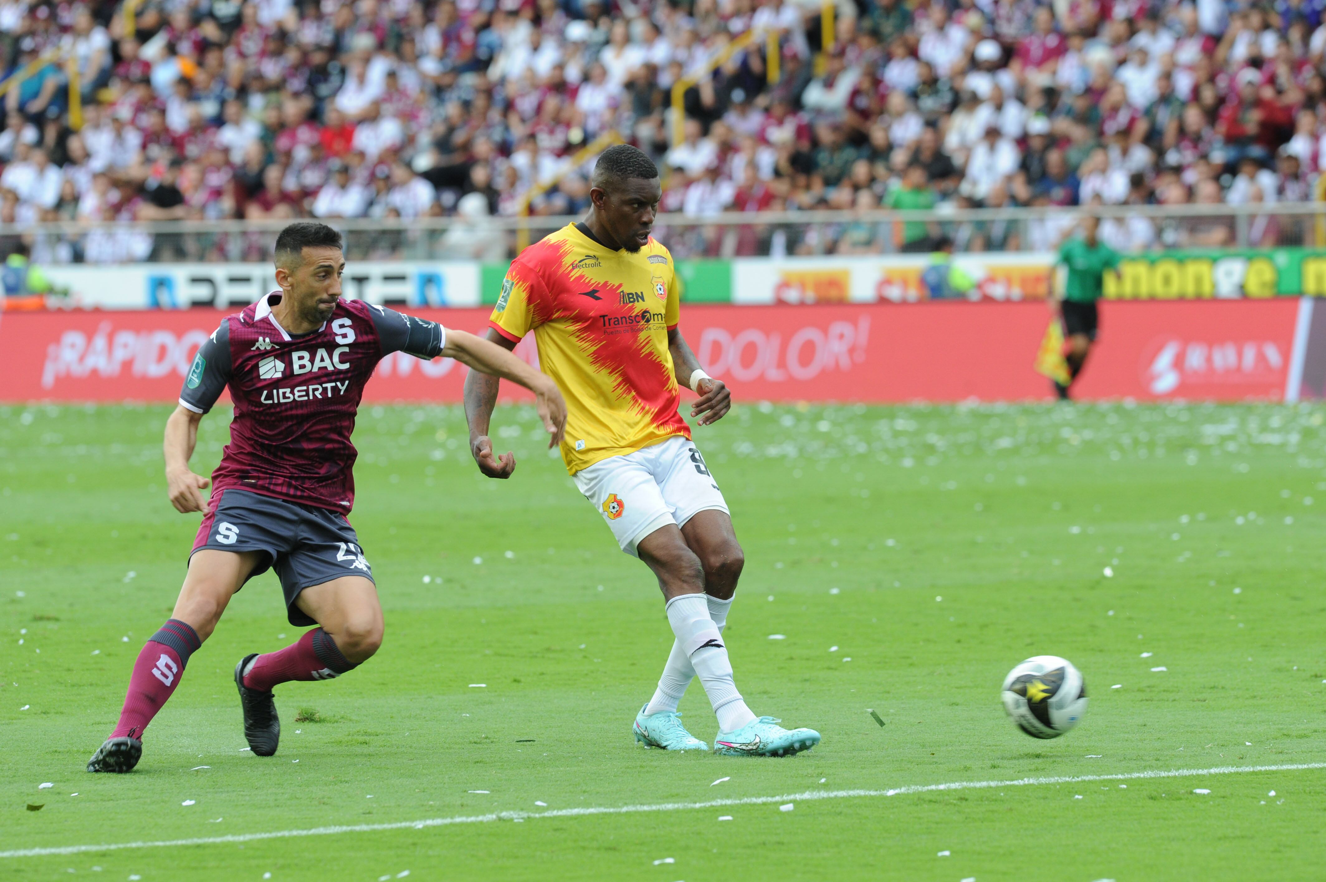 Saprissa vs Herediano SEMIFINALES.