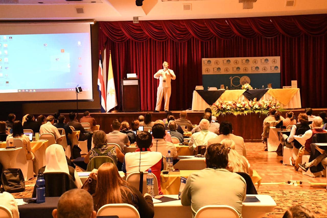 Entre el lunes 21 y el jueves 24 de junio pasado la iglesia católica de Costa Rica hizo historia al realizar por primera vez un Curso Académico sobre Exorcismo y Oración de Liberación.