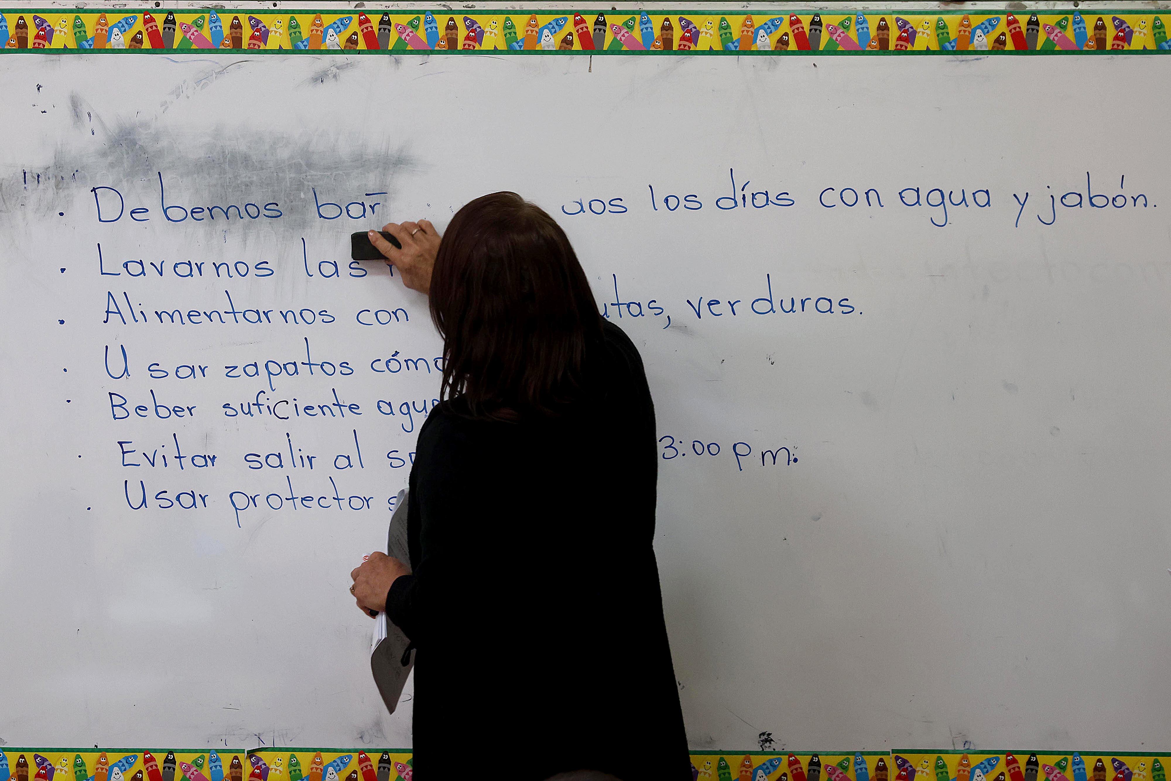 18/04/2024   San Juan de Chicuá. Fotografías conceptuales de maestros y estudiantes escolares en la Escuela Emilio Robert Brouca. Foto: Rafael Pacheco Granados