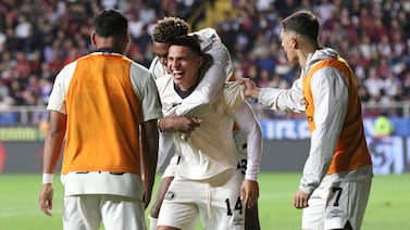 De las críticas al golazo: Alejandro Bran levanta la mano con el Machillo como su principal aliado