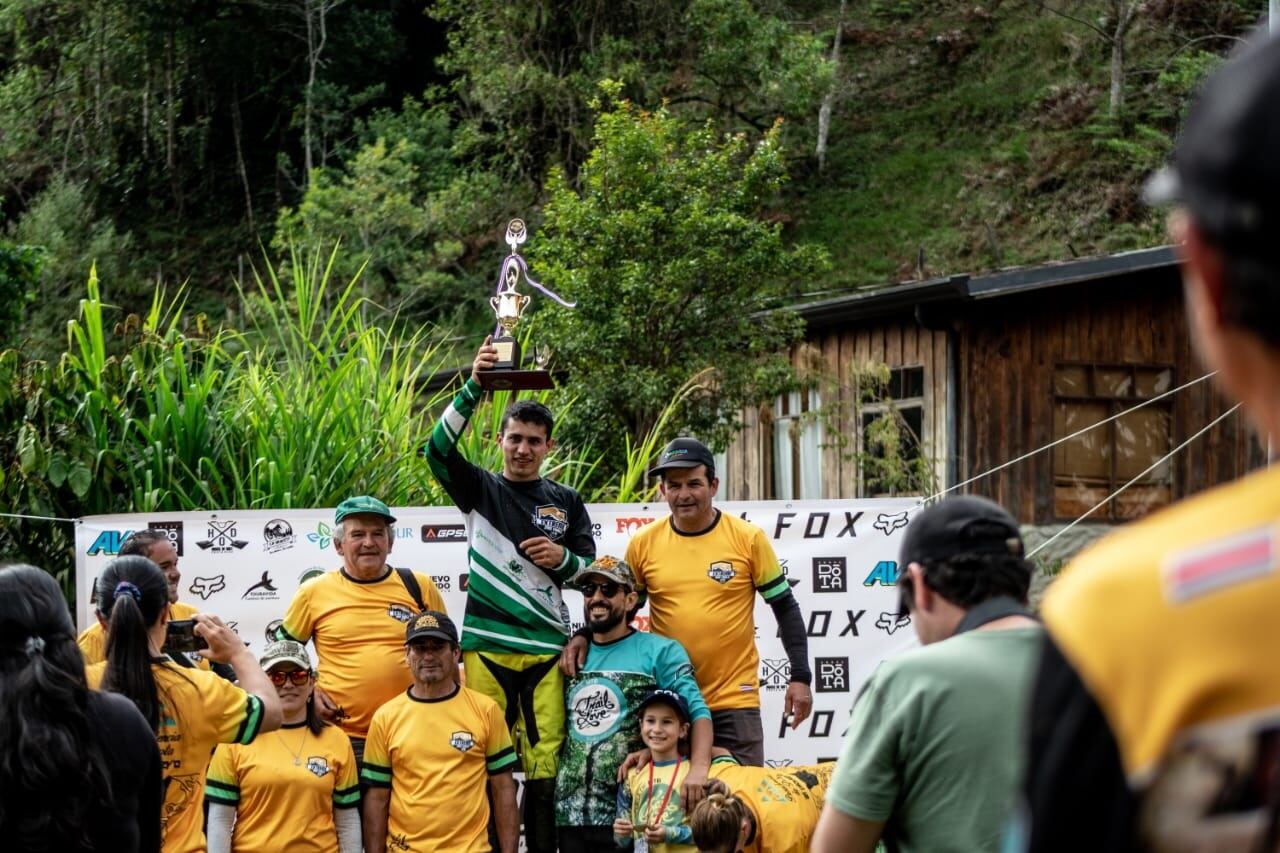 David Retana, joven que sufrió accidente practicando Downhill. Foto cortesía David Retana.