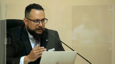 Derecho de respuesta sobre supuesta vinculación en caso de tráfico de influencias