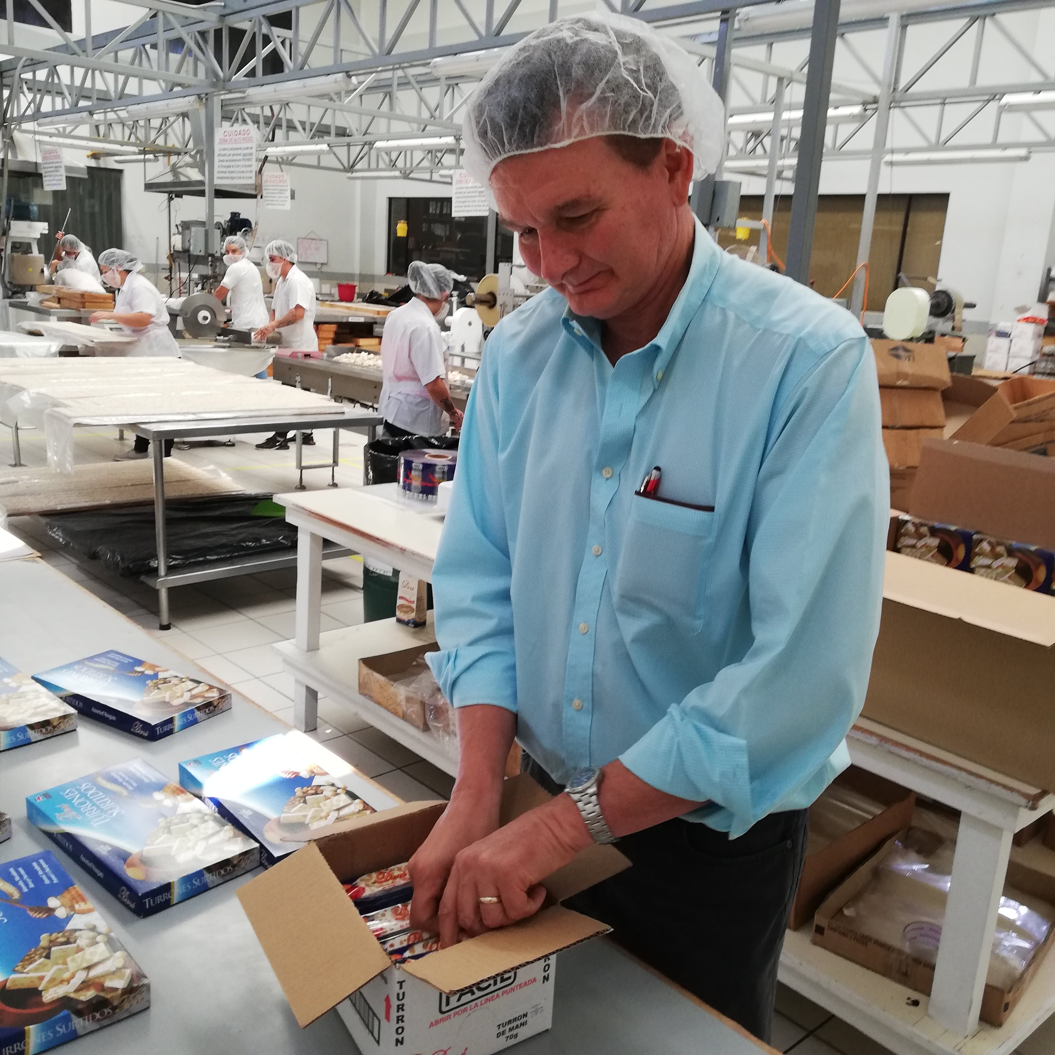 Turrones Doré tiene más de 40 años en el mercado tico. En la foto, don Luis Diego Soto Clausen