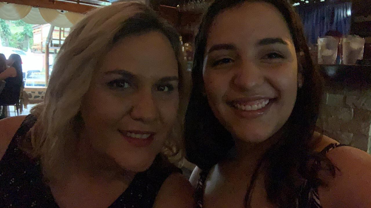 La periodista Marcela Delgado (derecha) fue quien destapó el chorizo de Ofelia Taitelbaum. Cortesía.