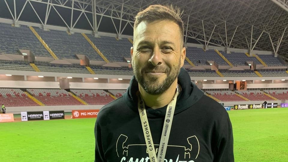 Diego Cejas es el preparador de arqueros de Alajuelense desde junio del 2023.