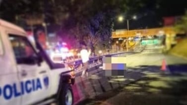 Choque contra valla en Circunvalación cobra la vida de una joven de 26 años