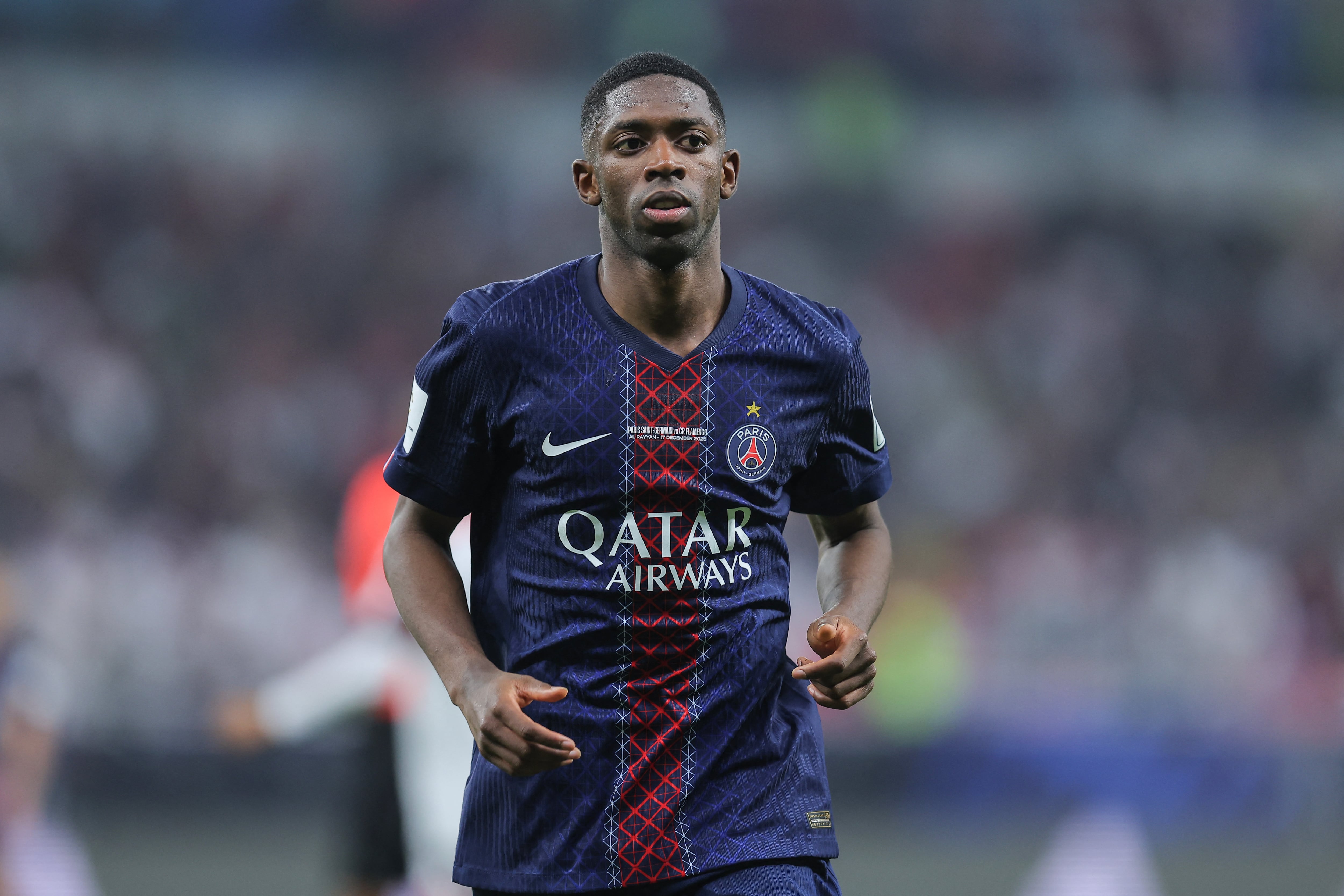 Dembélé desestimó la propuesta del PSG y busca un salario récord. Su contrato vigente hasta 2028 le permite negociar sin urgencia.