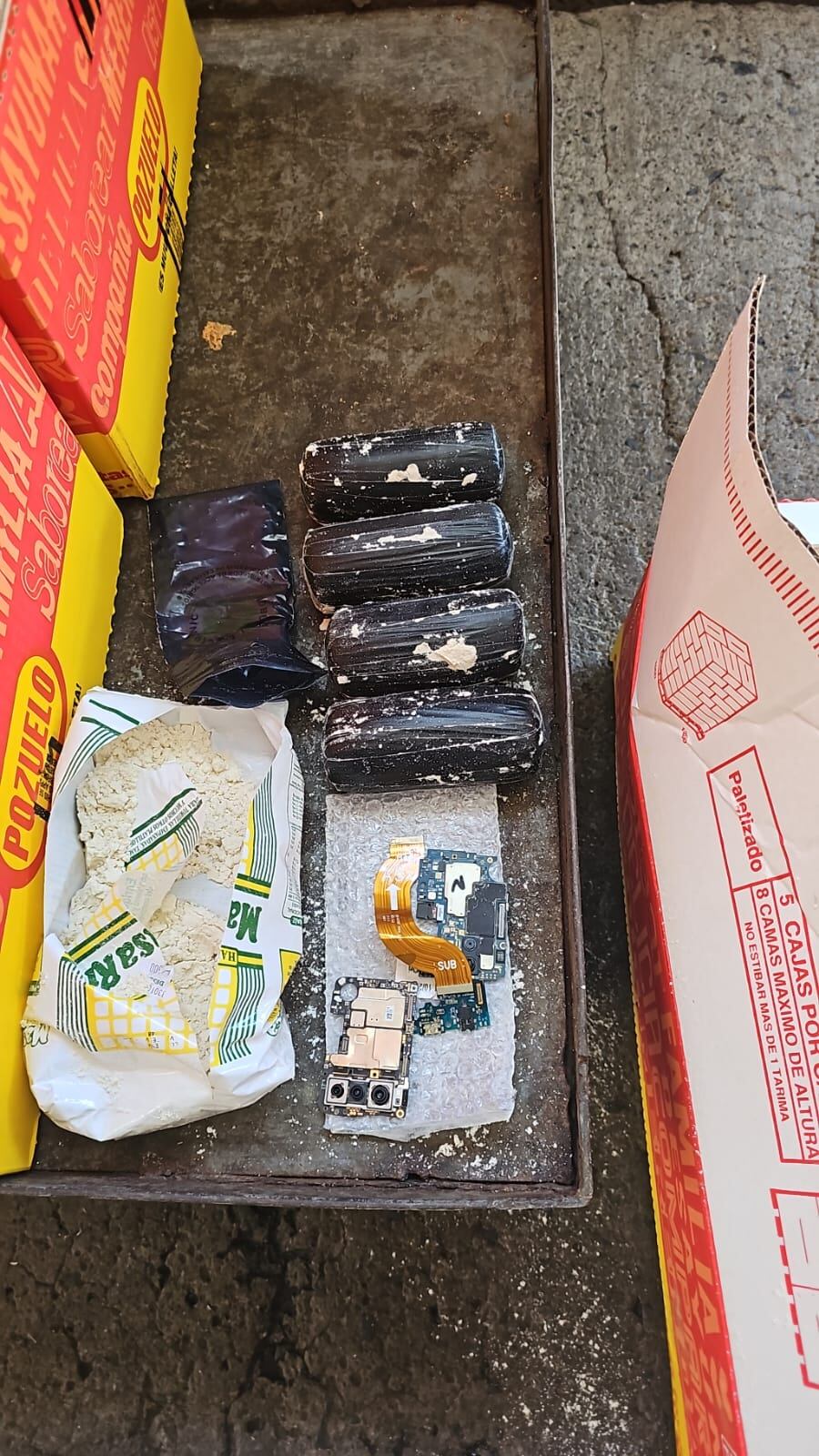 Hallan droga dentro de camión del CNP que se dirigía a La Reforma. Foto Ministerio de Justicia.