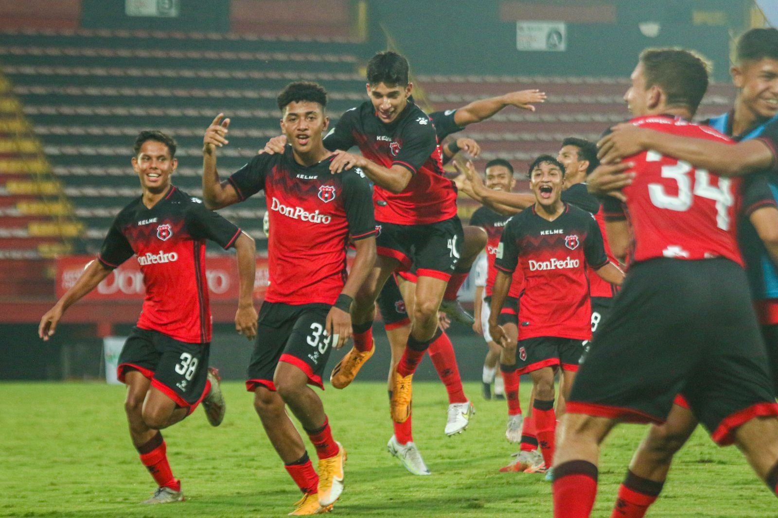 Alajuelense pentacampeón u17