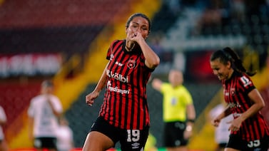 Leonas de Alajuelense entran a una nueva final del fútbol femenino para expandir su histórico reinado