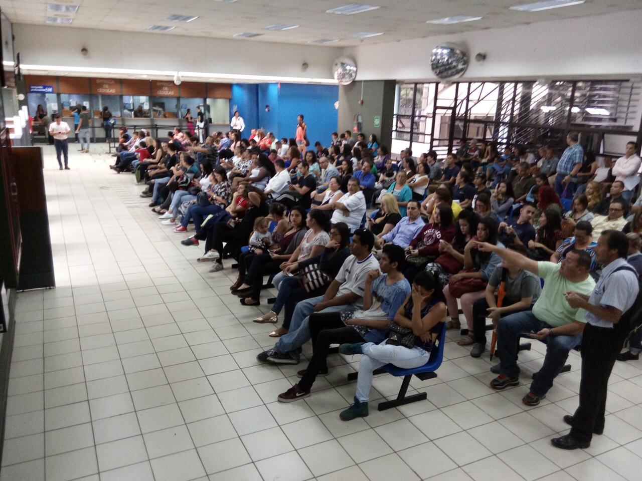 El TSE cobra por la reposición de la cédula cuando las personas van más de una vez al año.