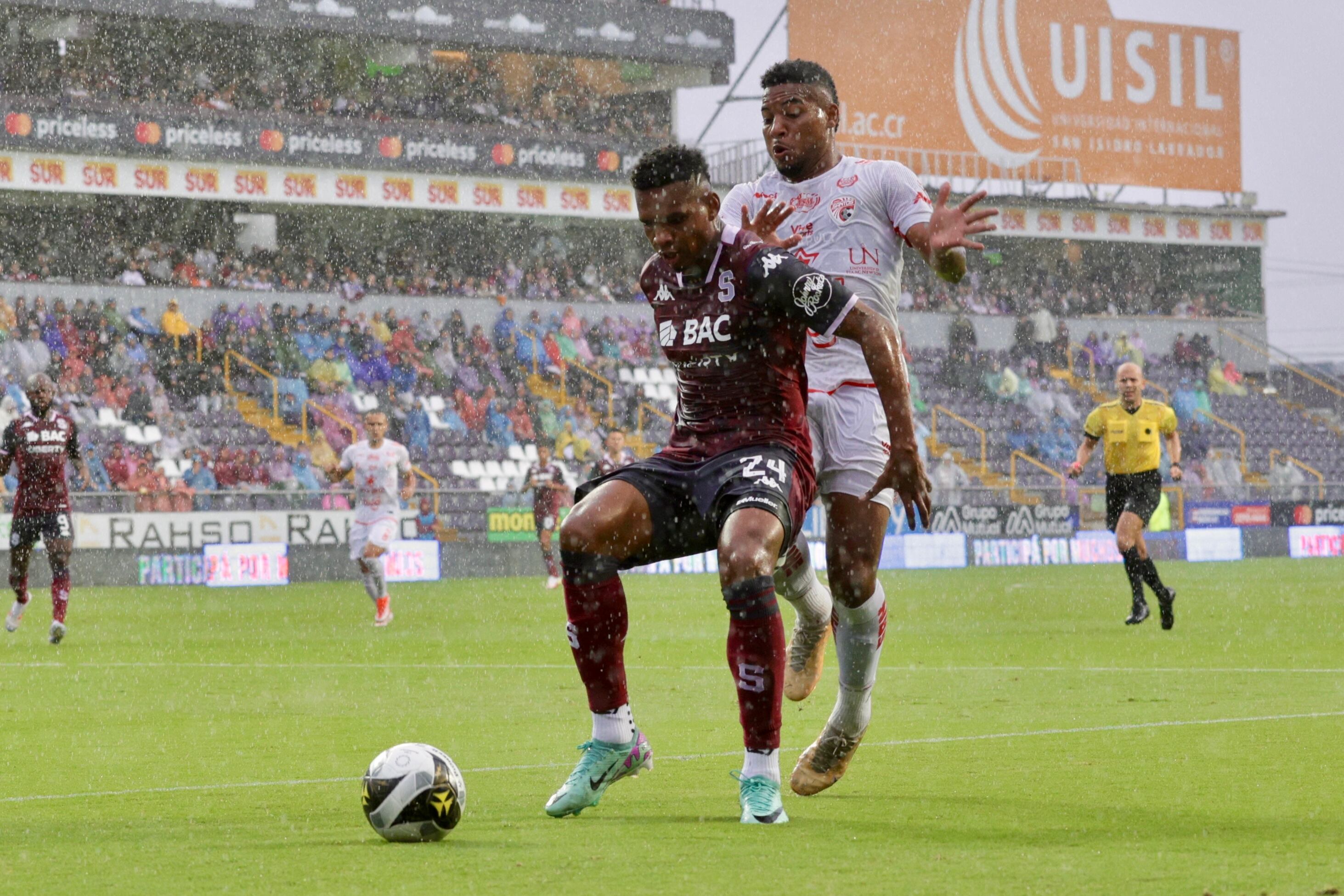10/11/0224, San José, Estadio Ricardo Saprissa, partido de la jornada 20 del torneo de apertura 2024 entre el Deportivo Saprissa y el Santos de Guapiles.