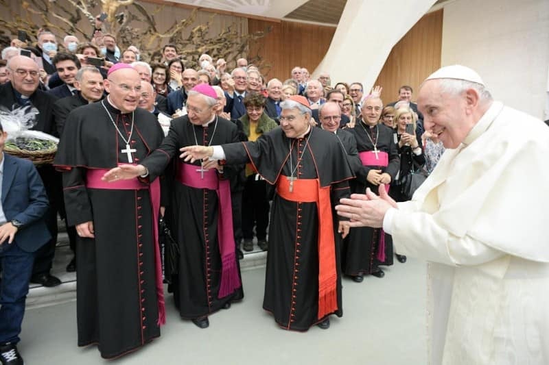 En la audiencia del papa Francisco del 27 de octubre, estuvo monseñor José Manuel Garita quien le dio café al papa