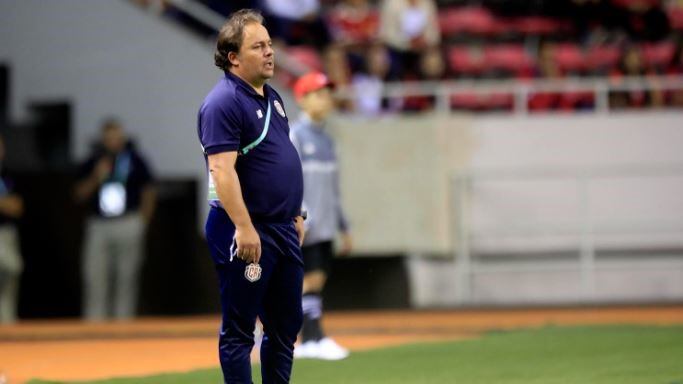 José Catoya, técnico de la selección femenina sub-20. Rafael Pacheco.
