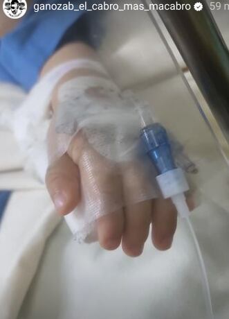 Bryan Ganoza compartió este miércoles esta imagen de su pequeño Bastian, quien sigue internado en el hospital.