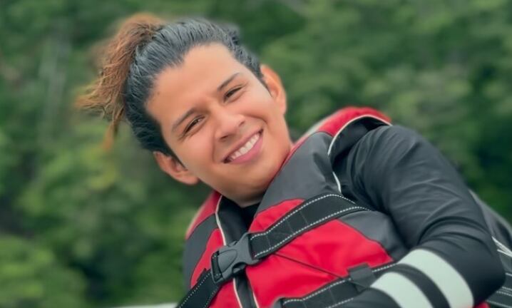 Davis Núñez, comediante y presentador de Repretel.