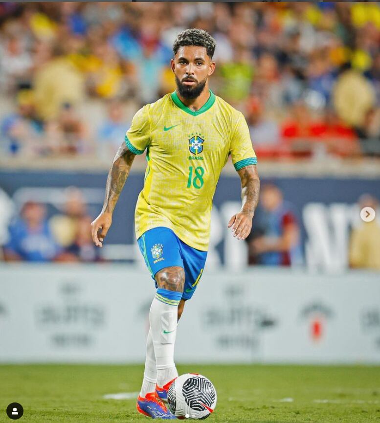 Douglas Luiz, Brasil