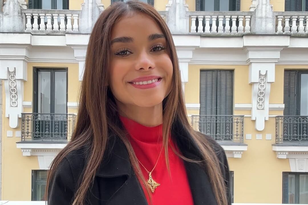 Eli León respondió así cuando un seguidor intentó menospreciar a Costa Rica.