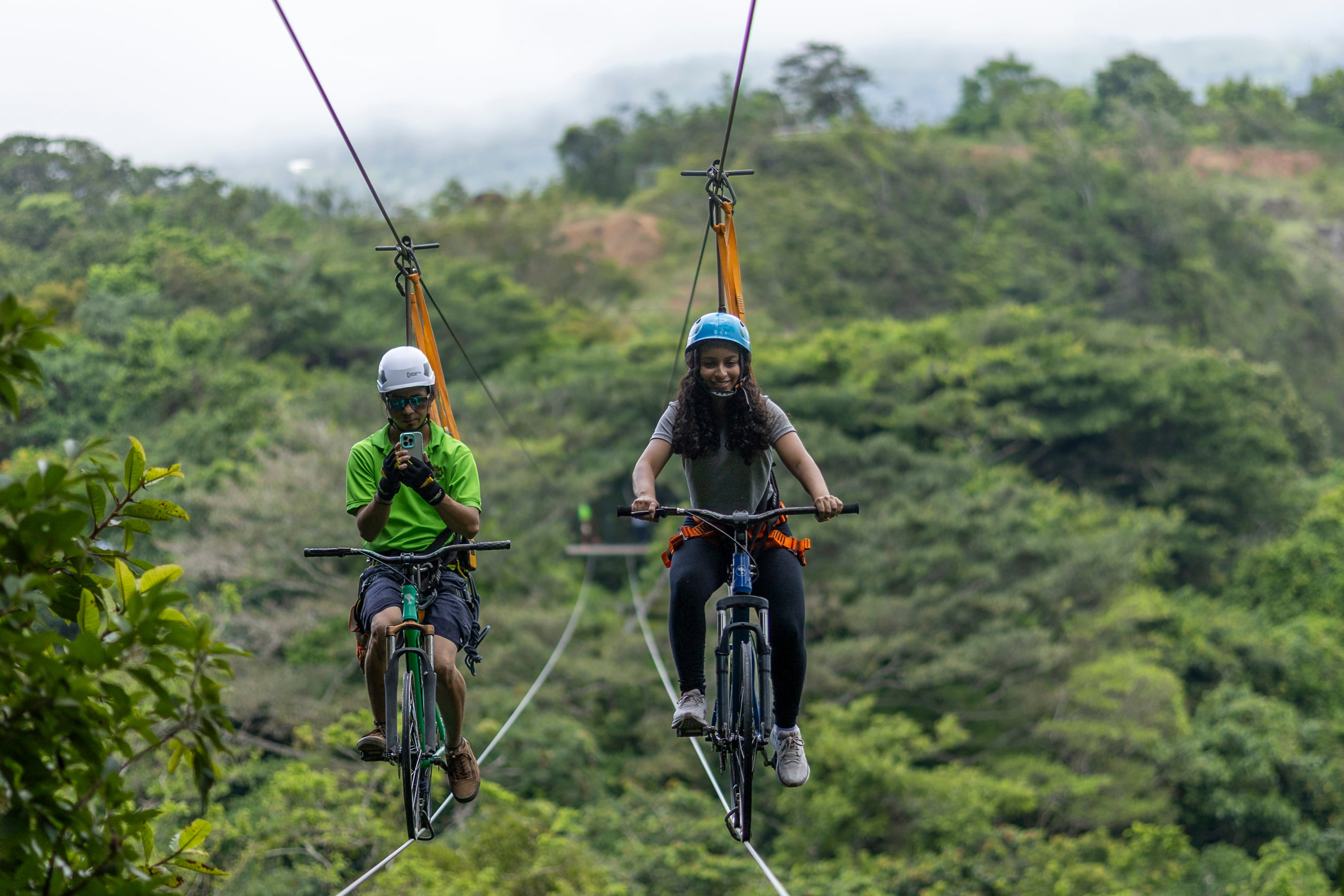18/06/2024, Alajuela, San Ramón, recorrido por el Parque de Aventura Ecomusas, para experimentar todos sus atractivos.
