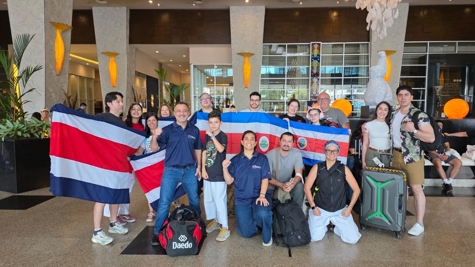 La delegación de Costa Rica de Karate hizo historia en la Vi America´s Cup disputada en Panamá, arransado con las medallas de dicha competencia.