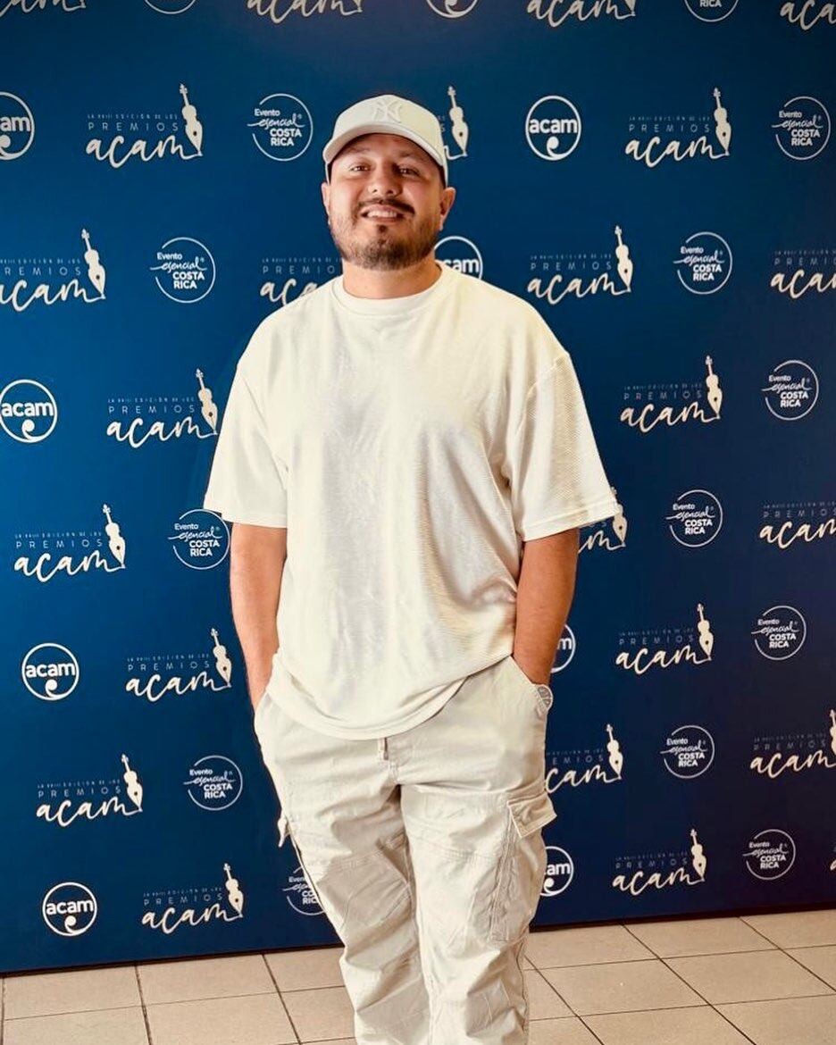 Luis Diego Gómez Quirós, conocido en el mundo artístico como FreshTDF, le canta a Dios y el pasado martes 17 de setiembre ganó el premio ACAM 2024 al “Disco del Año” de música cristiana.